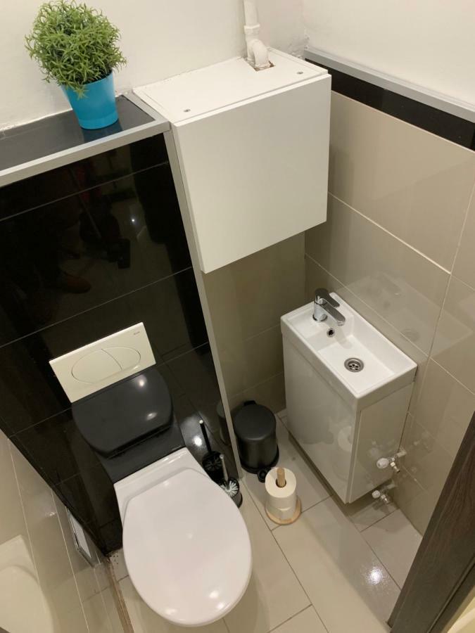 Superior***** Apartament *